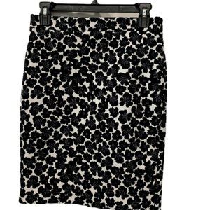 J Crew Black White Flower Pencil Skirt size 00